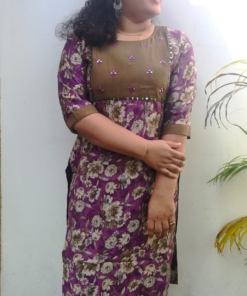 Embroidered floral kurti with straight pants